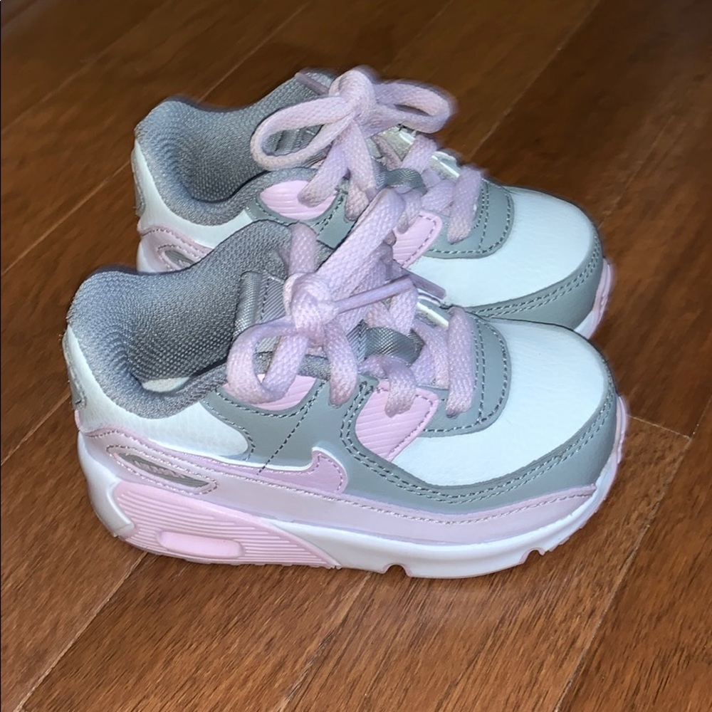 Girls sneakers - Picture 3 of 5